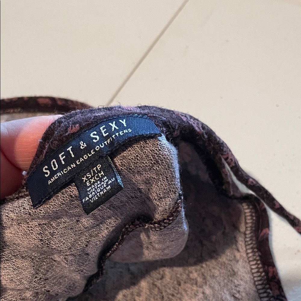 American Eagle Outfitters Soft & Sexy Top - Picture 2 of 4